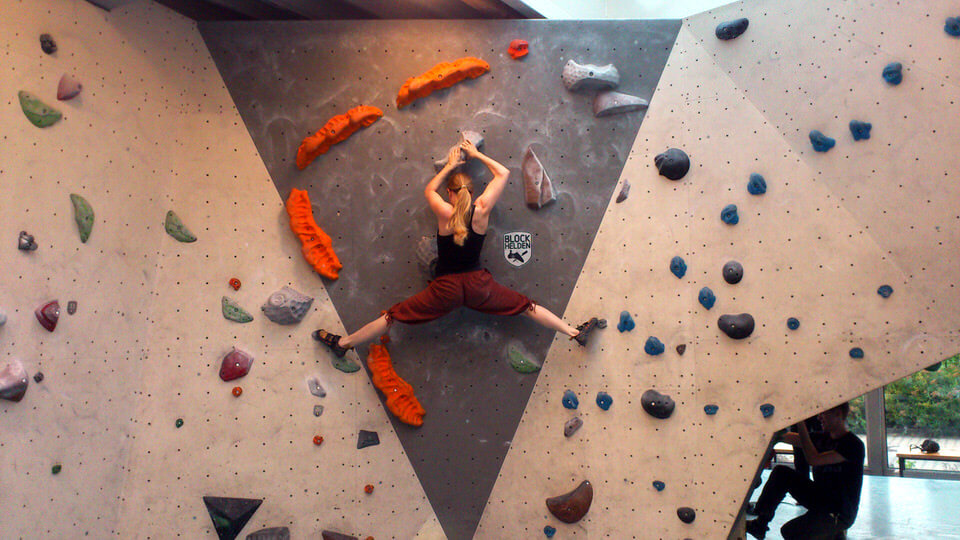 5 Reasons Climbing and Yoga Go Together - Climbing